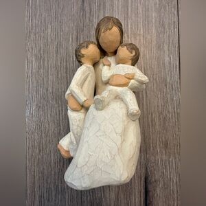 Willow Tree " QUIETLY " Mother and Boys 2002 Figurine Hand Painted Susan Lordi